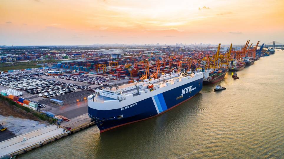 Tái cấu trúc thủ tục hành chính dựa trên dữ liệu số trong lĩnh vực hàng hải và đường thủy